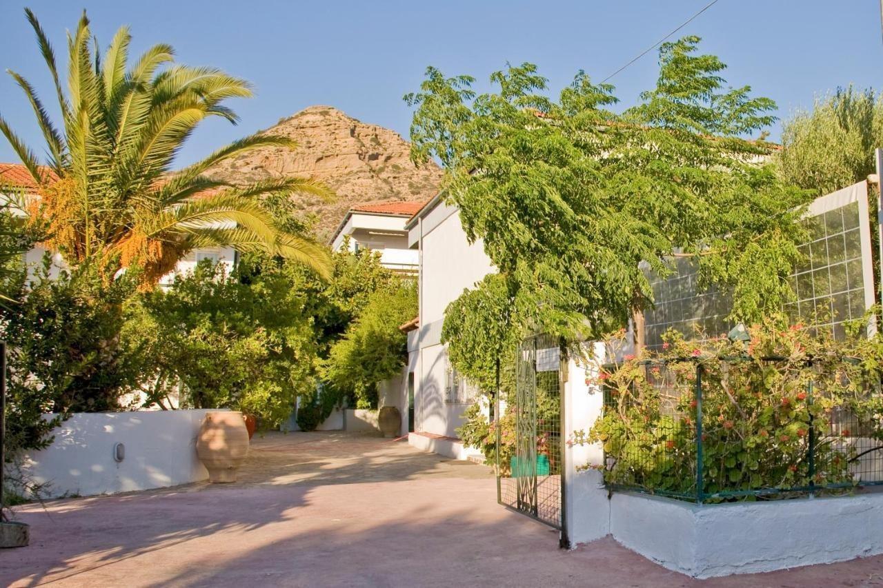 Sunningdale Hotel Agia Galini  Exterior photo